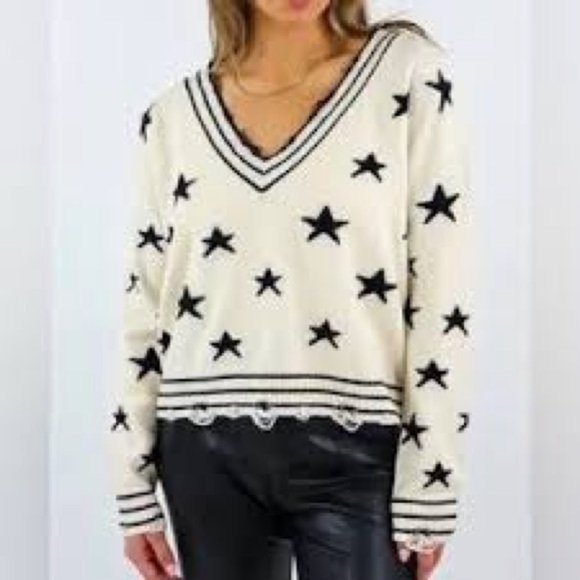 Altar’d State Star Print Deep V Neck Pullover Sweater Off White size M Folklore - Picture 1 of 7